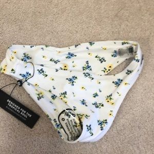 Blackbough moderate bikini bottoms